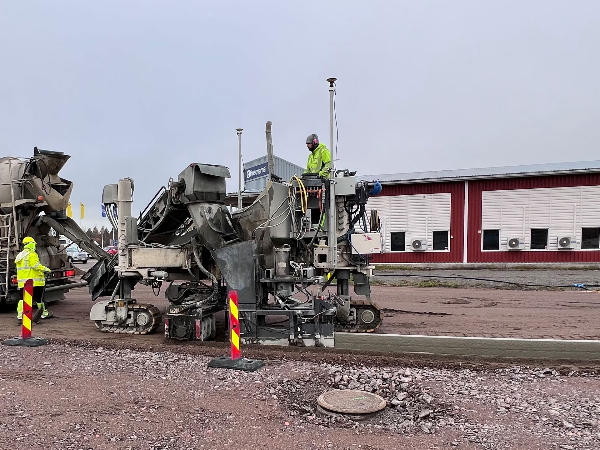 Upotettavat reunakivet